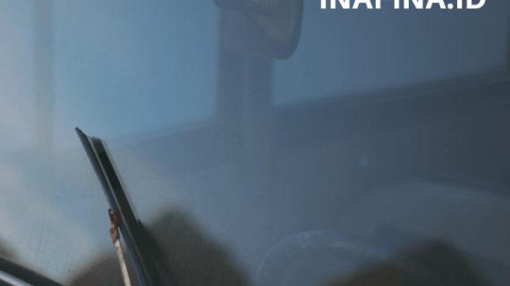 Cara Menghilangkan Jamur Kaca Mobil dengan Mudah