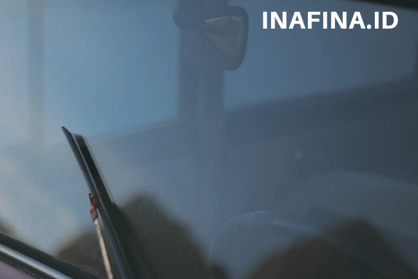 Cara Menghilangkan Jamur Kaca Mobil